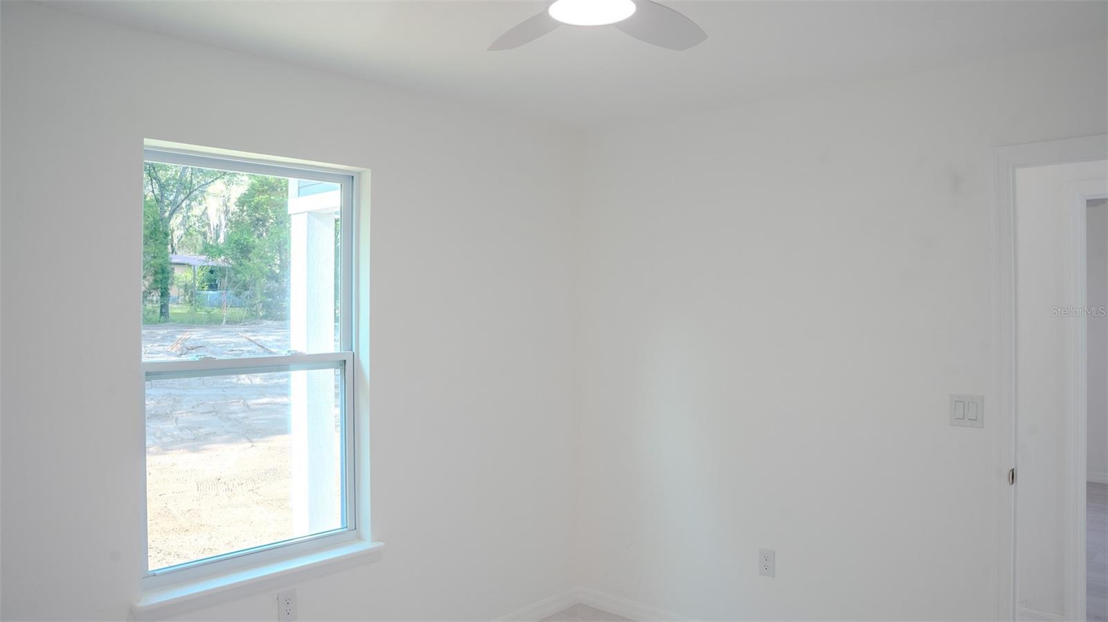 FOUR LAKES COMMUNITY - Residential
