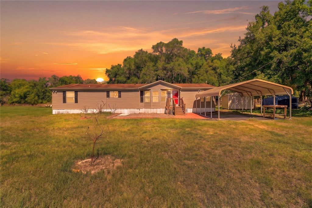 Photo of 2916 Keene Country Court, Plant City, FL 33565 (MLS # L4960485)