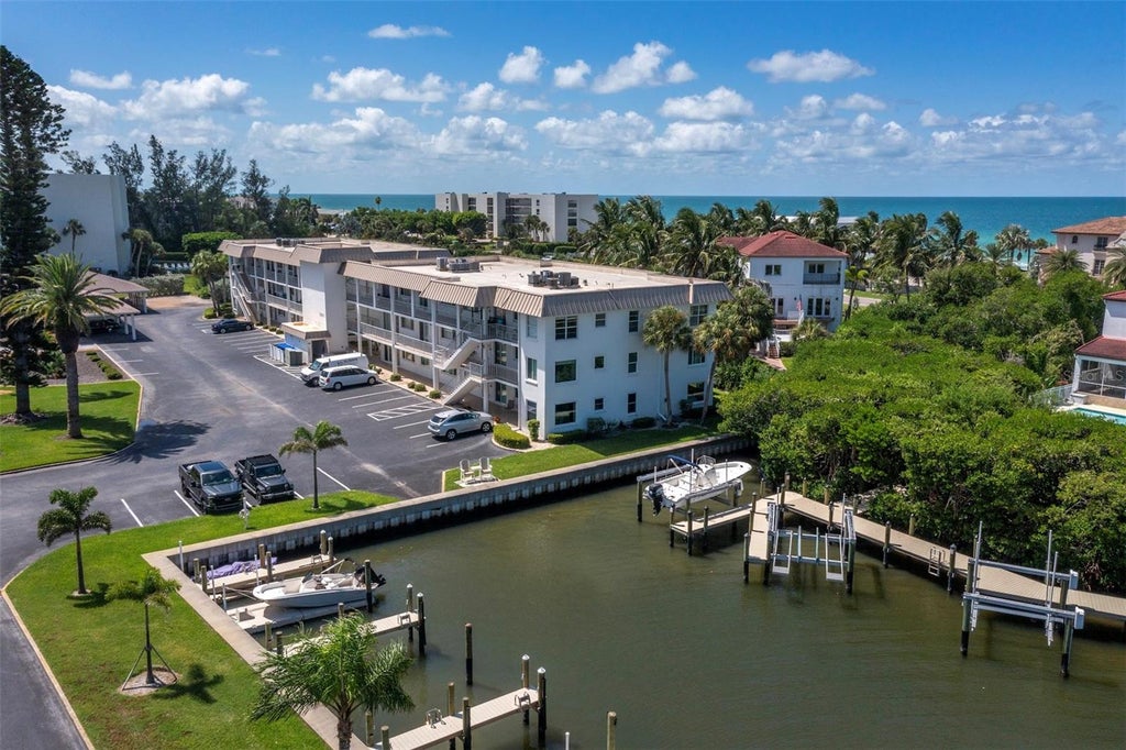 Photo of 3320 Gulf Of Mexico Drive #206C, Longboat Key, FL 34228 (MLS # A4703984)