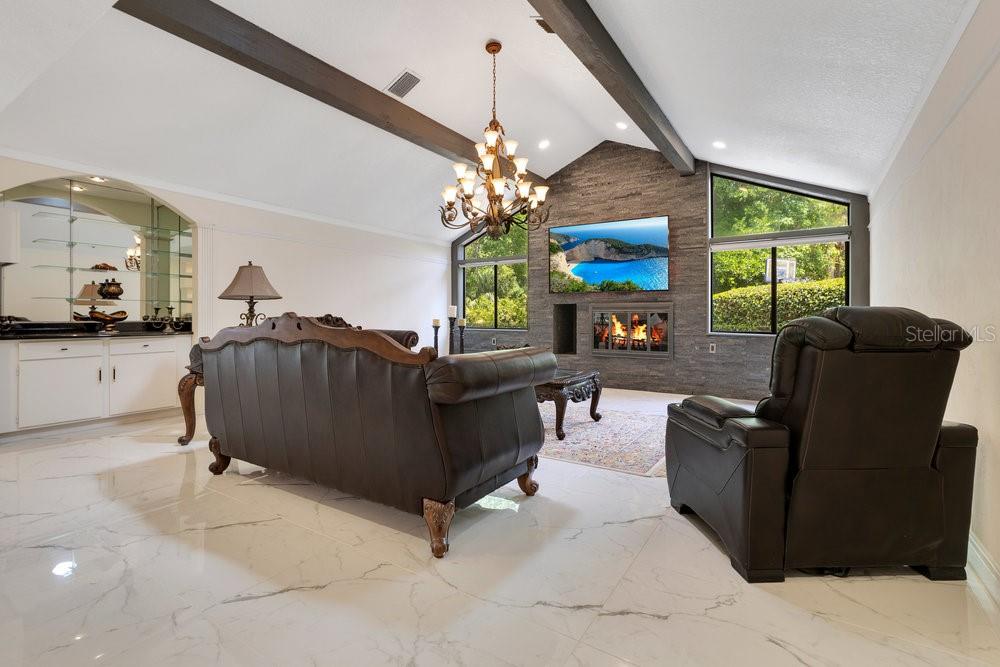 2108 SILVER LEAF COURT