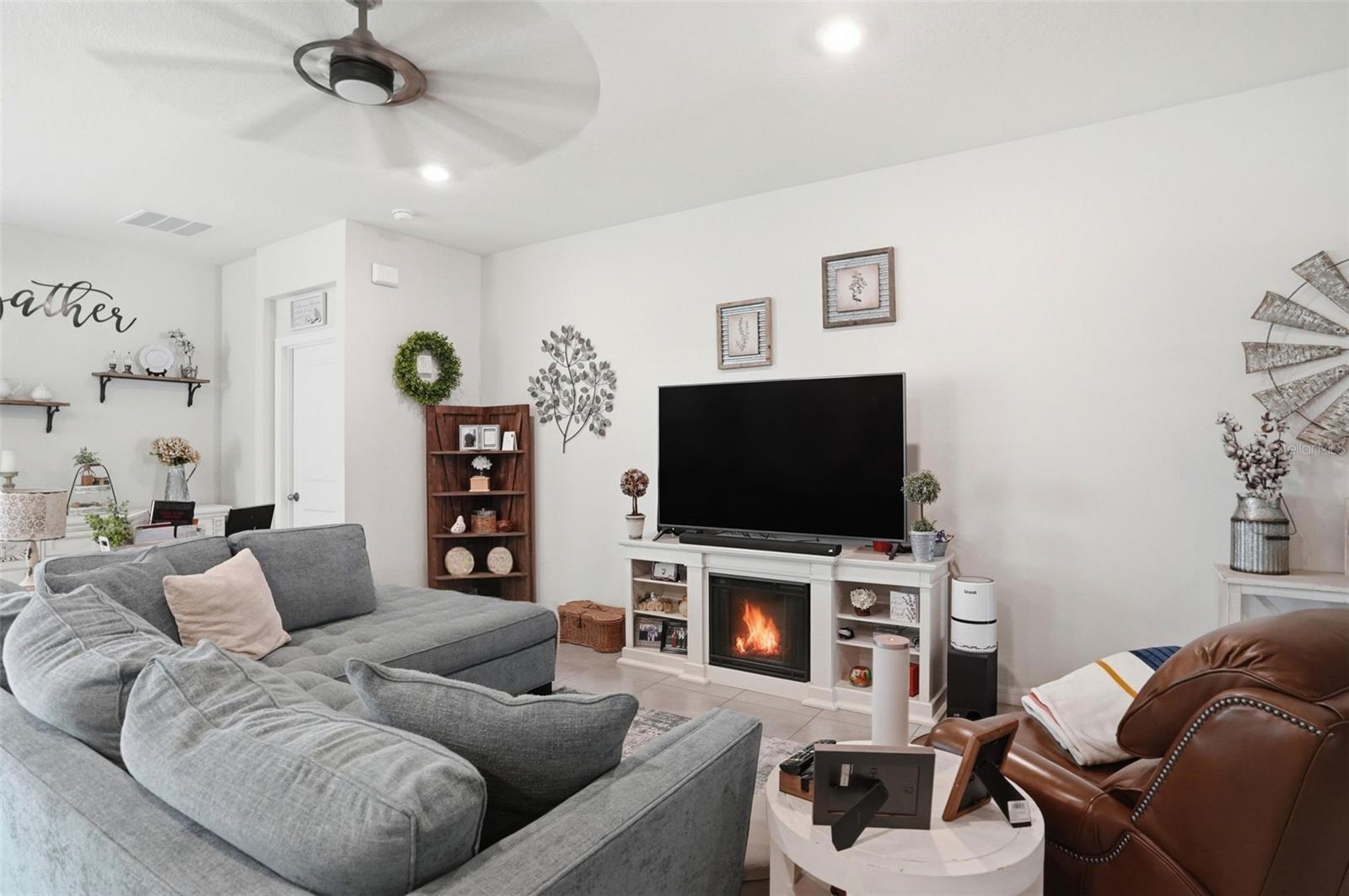 WATERFORD PH 1 - Residential