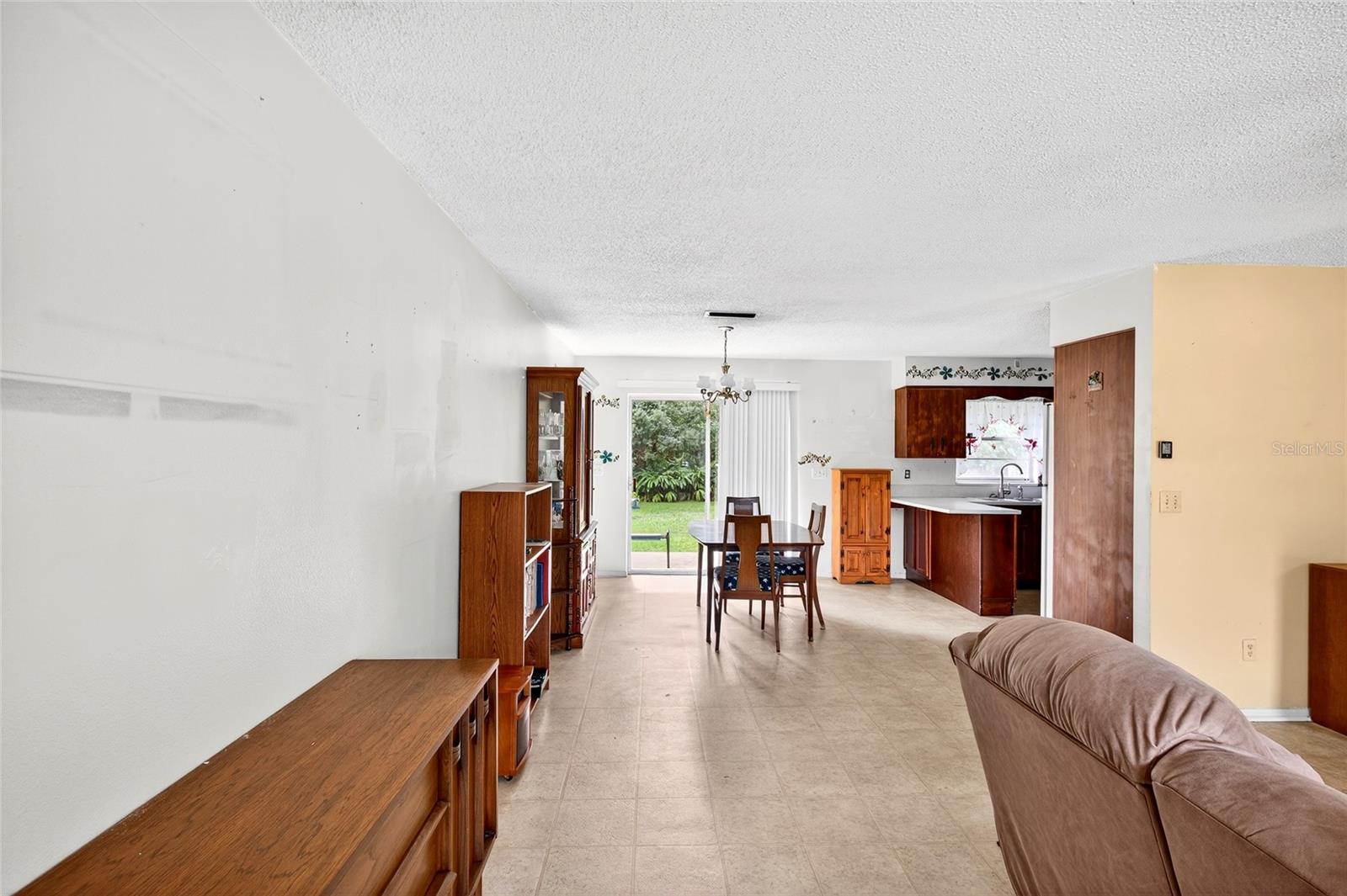 HENRIETTA HEIGHTS - Residential