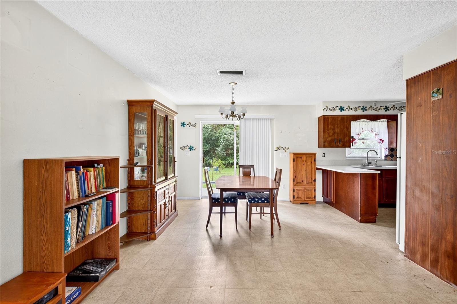 HENRIETTA HEIGHTS - Residential