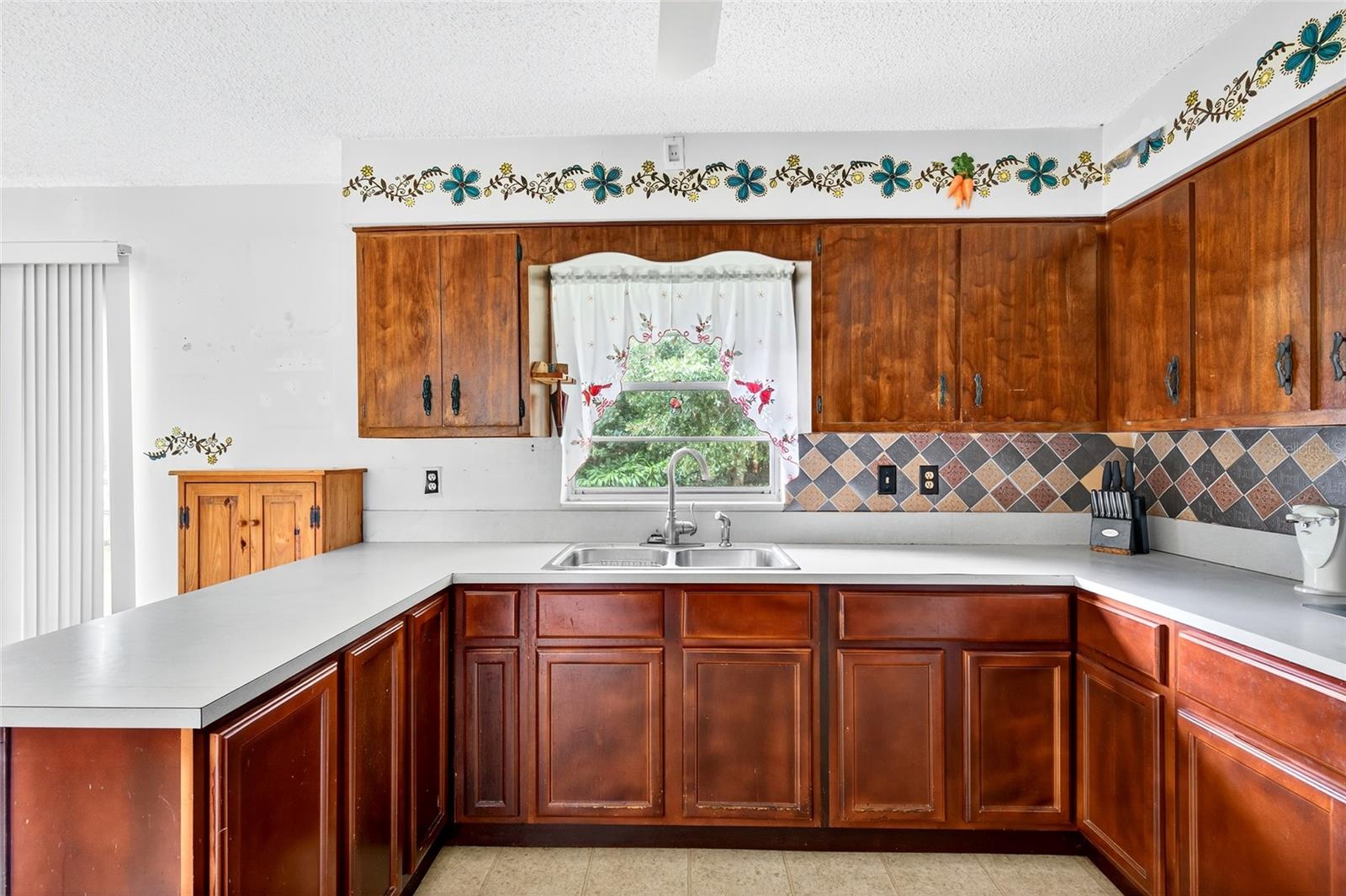 HENRIETTA HEIGHTS - Residential