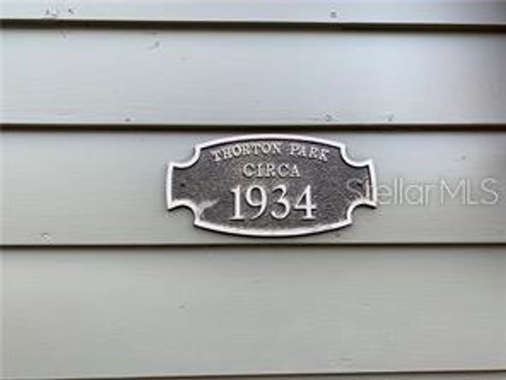 Photo of 19 N Thornton Avenue W, Orlando, FL 32801 (MLS # O6362973)