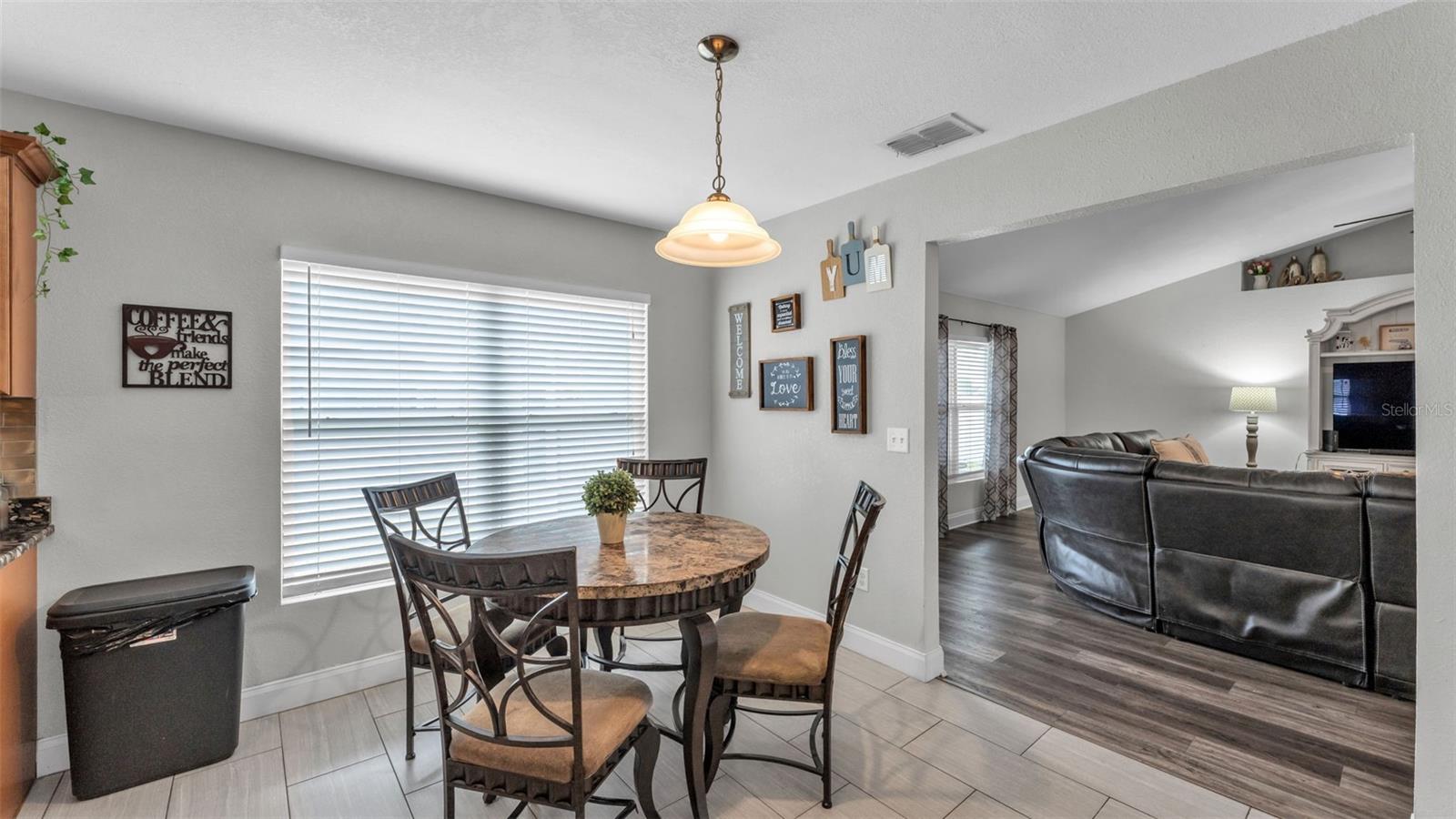HUNTERS CROSSING PH 01 - Residential