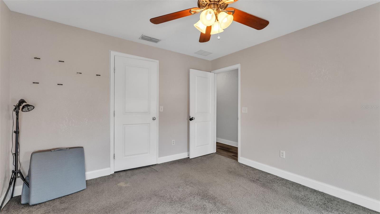 HUNTERS CROSSING PH 01 - Residential