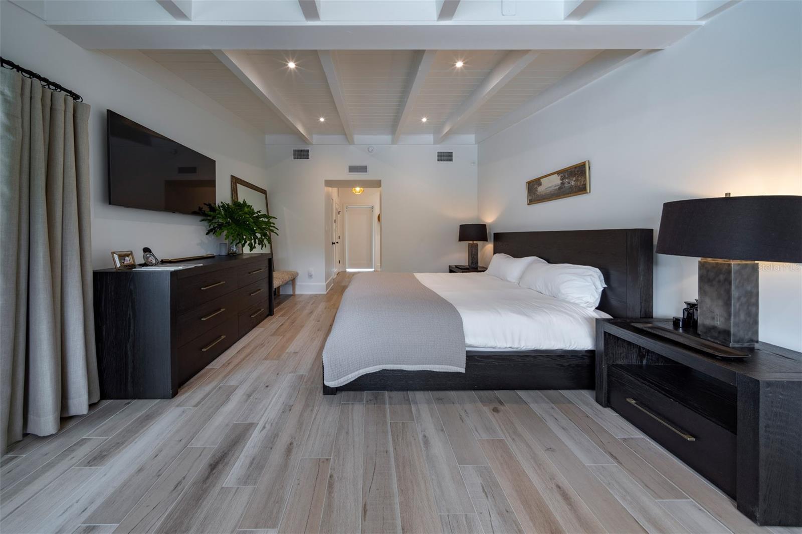 SICILIAN SHORES - Residential