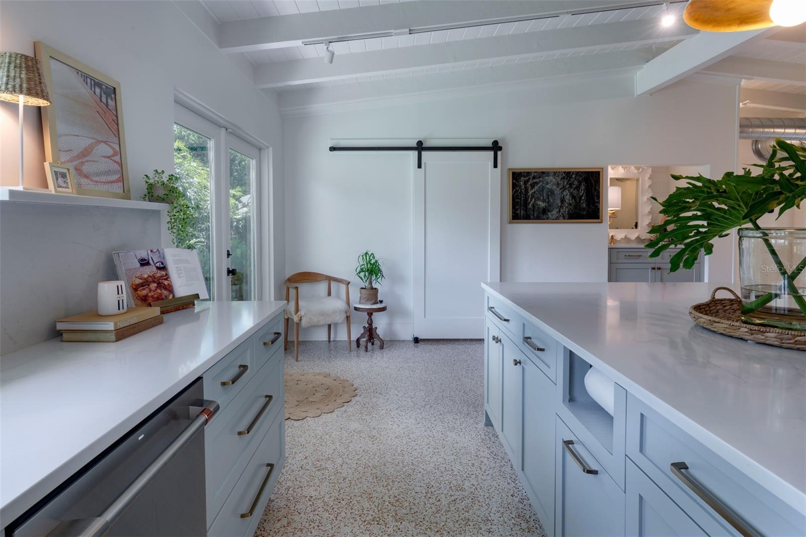 SICILIAN SHORES - Residential