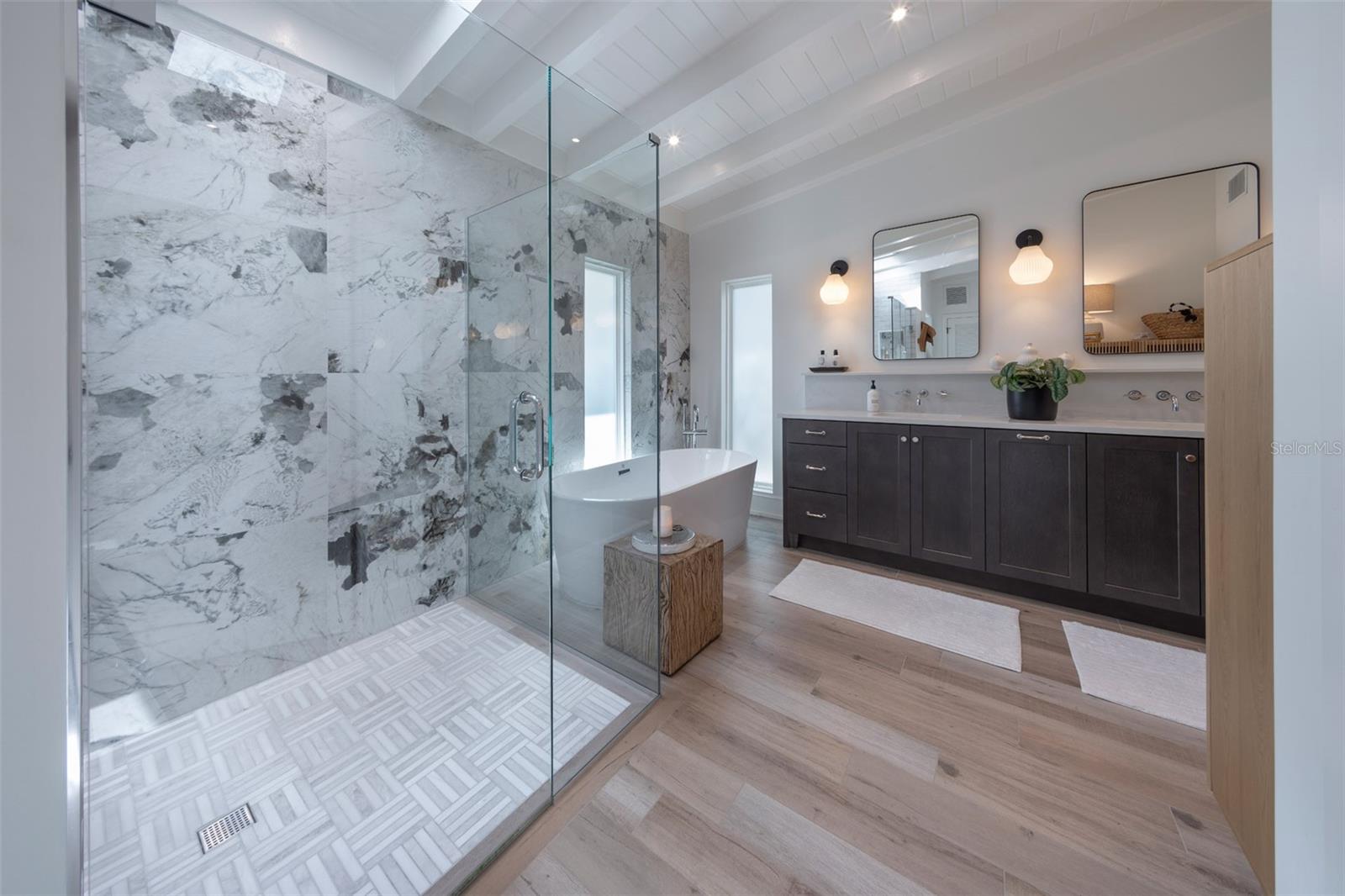 SICILIAN SHORES - Residential