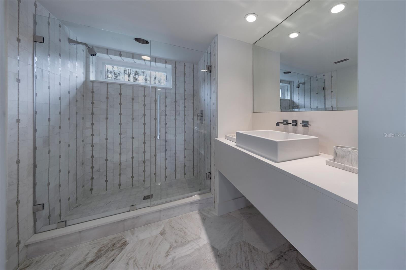 SICILIAN SHORES - Residential