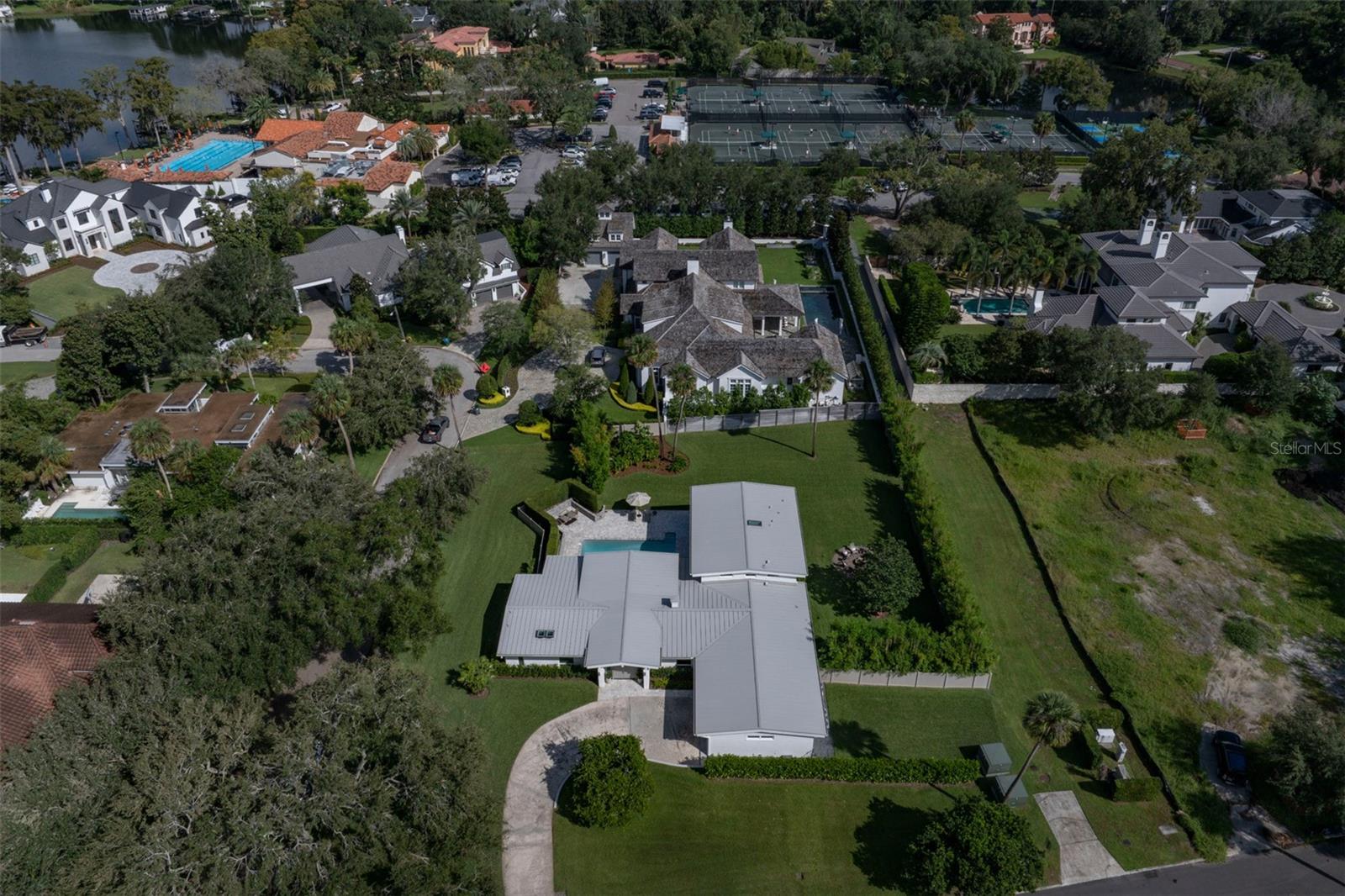 SICILIAN SHORES - Residential