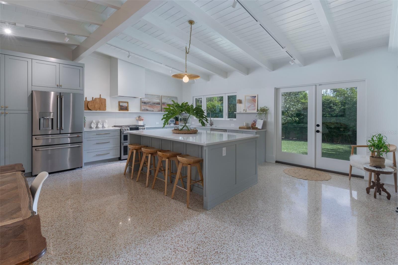 SICILIAN SHORES - Residential