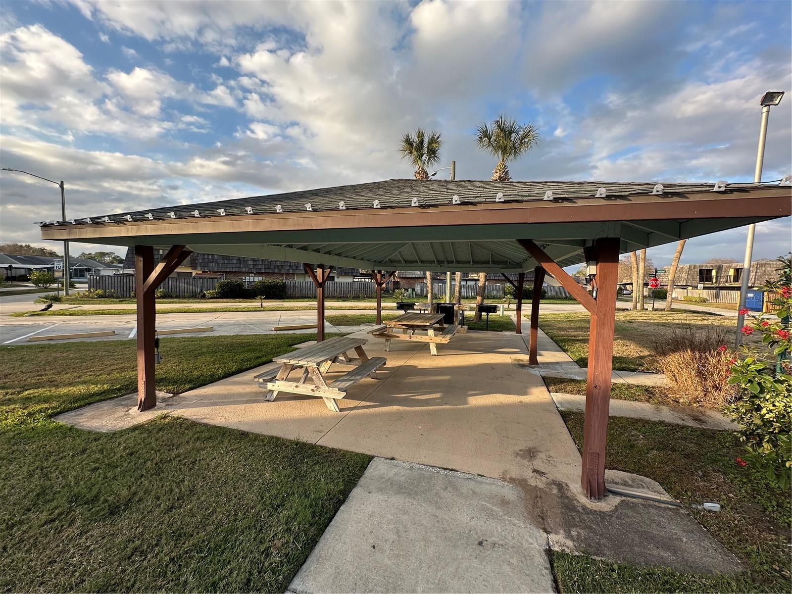 LEESBURG ROYAL OAK ESTATES SUB - Residential