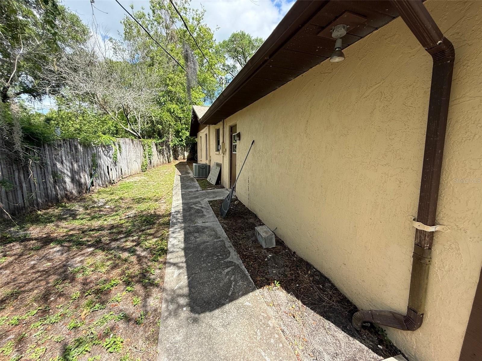 LAKEWOOD - Residential