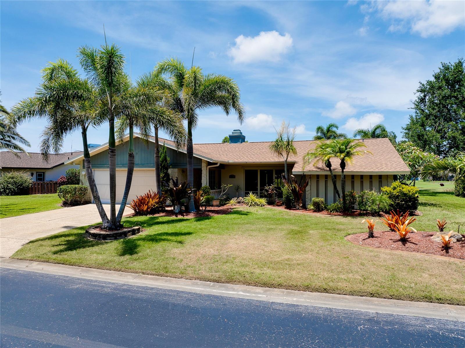 915 S DORAL LANE