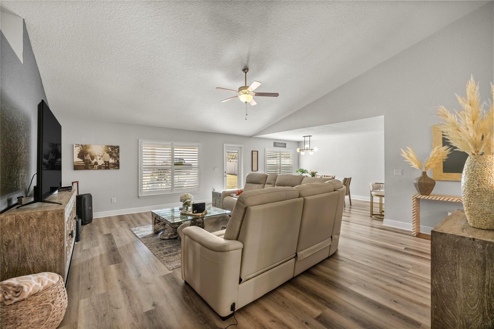 OCALA WATERWAY ESTATE - Residential