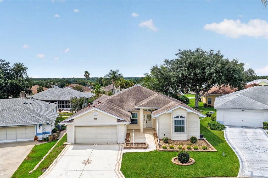 Photo of 4808 Kilt Court, Leesburg, FL 34748 (MLS # G5114452)