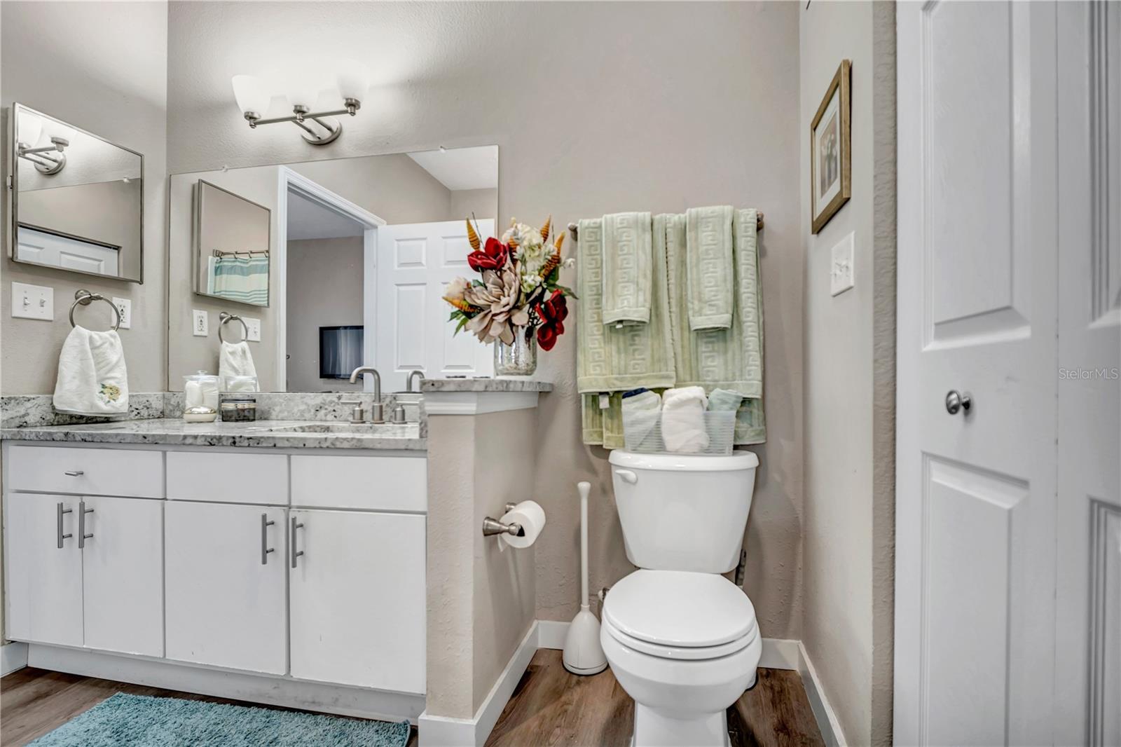 LAKE CHASE CONDO - Residential