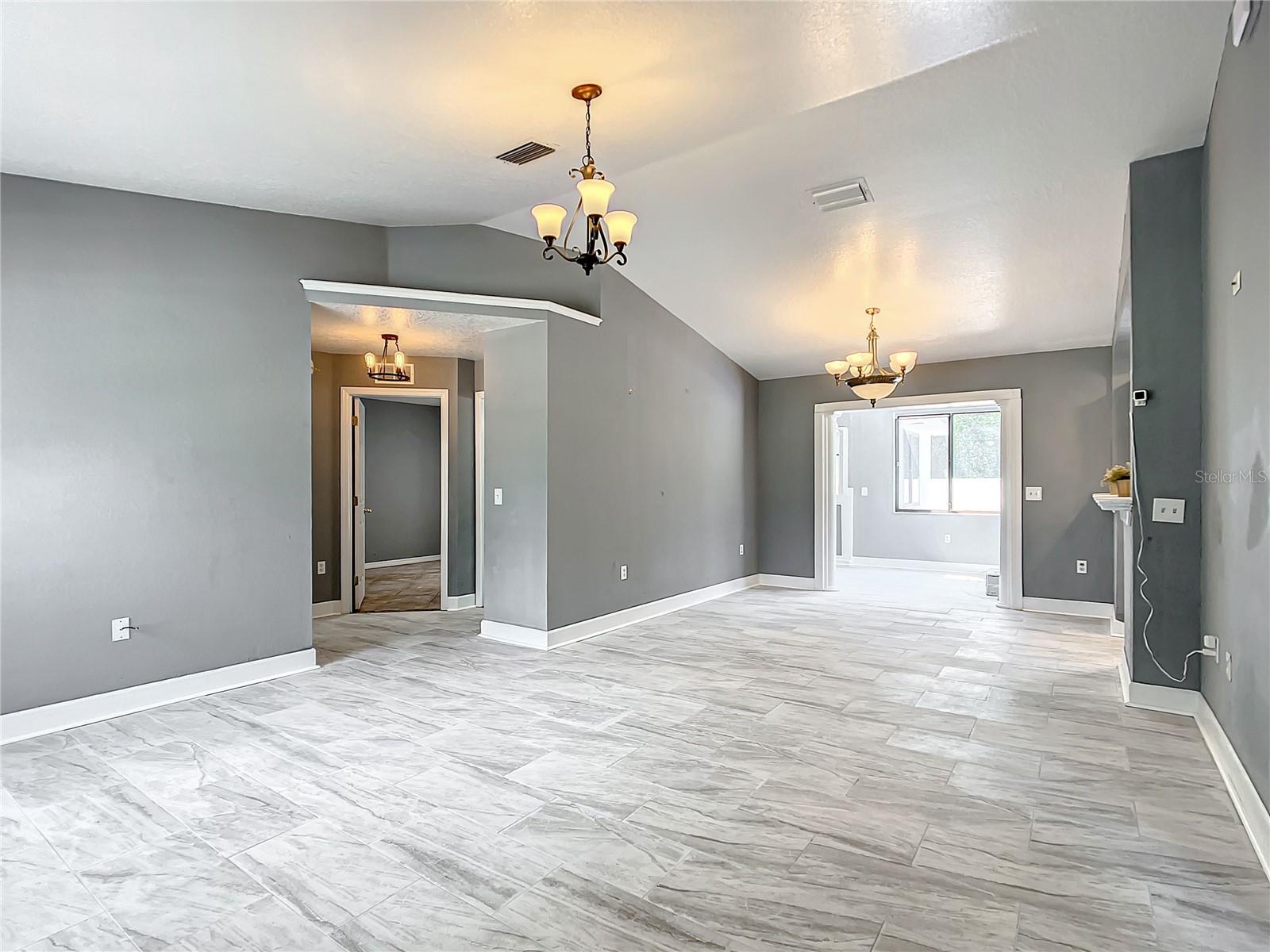 MARION OAKS UN 02 - Residential