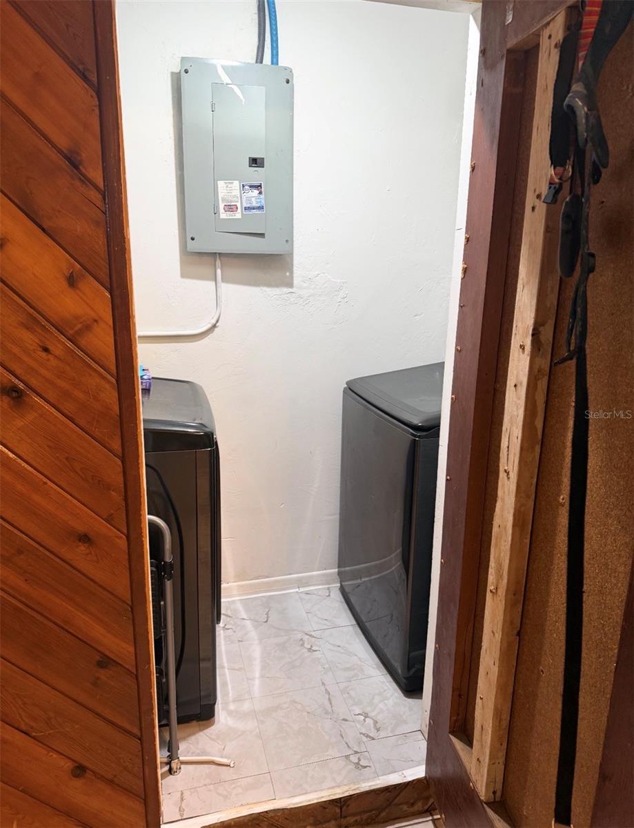 POMPANO TERRACE 10-11 B - Residential