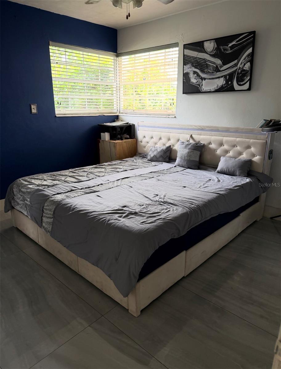 POMPANO TERRACE 10-11 B - Residential