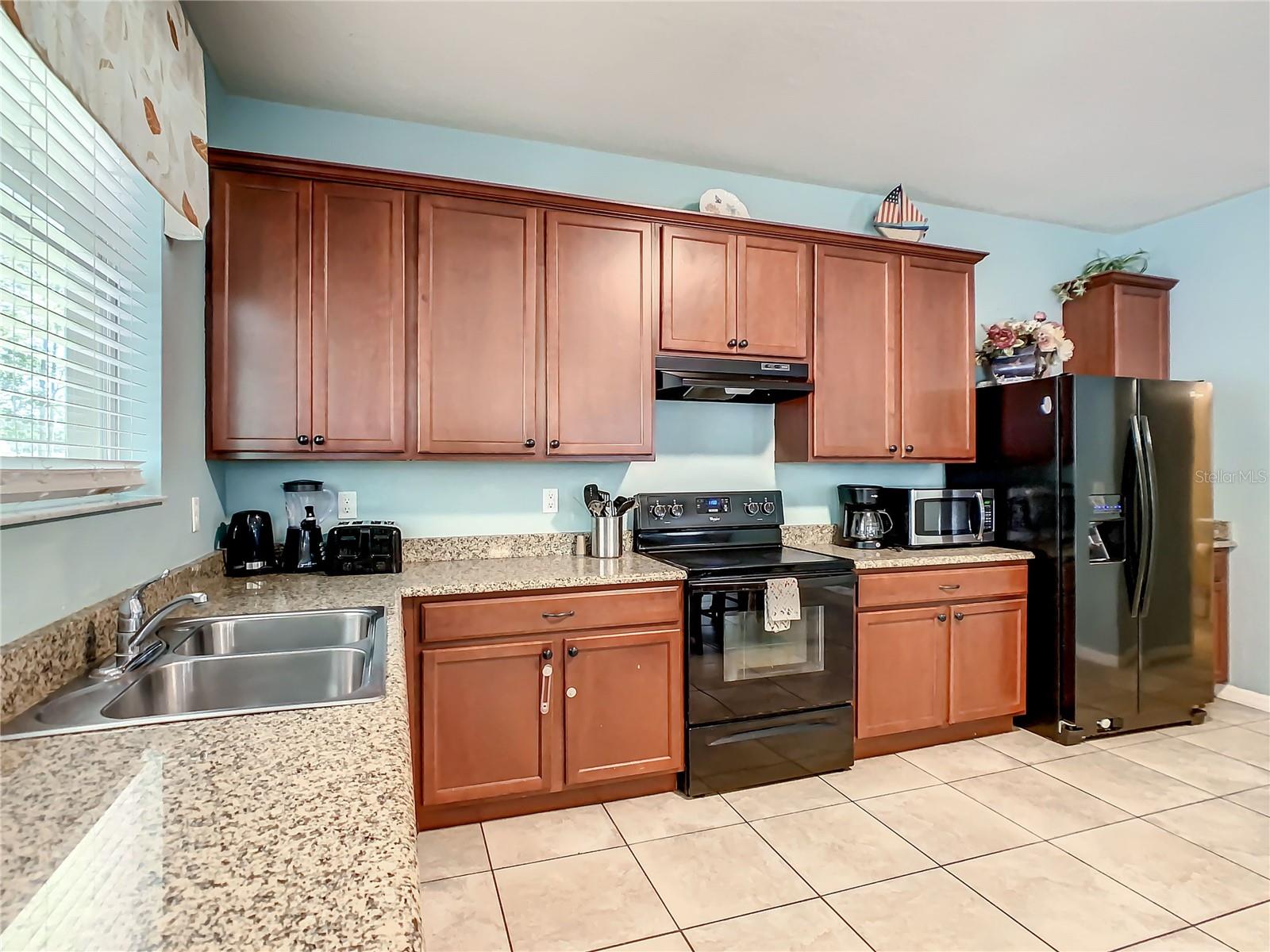 CRYSTAL COVE RESIDENCE - Residential