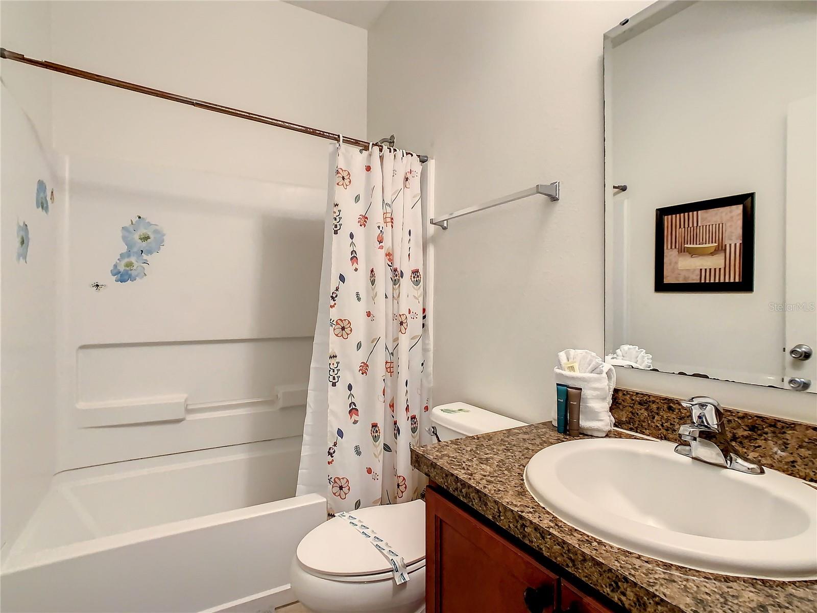 CRYSTAL COVE RESIDENCE - Residential