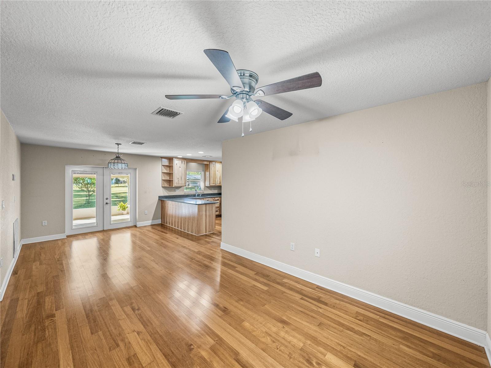 ACREAGE - Residential