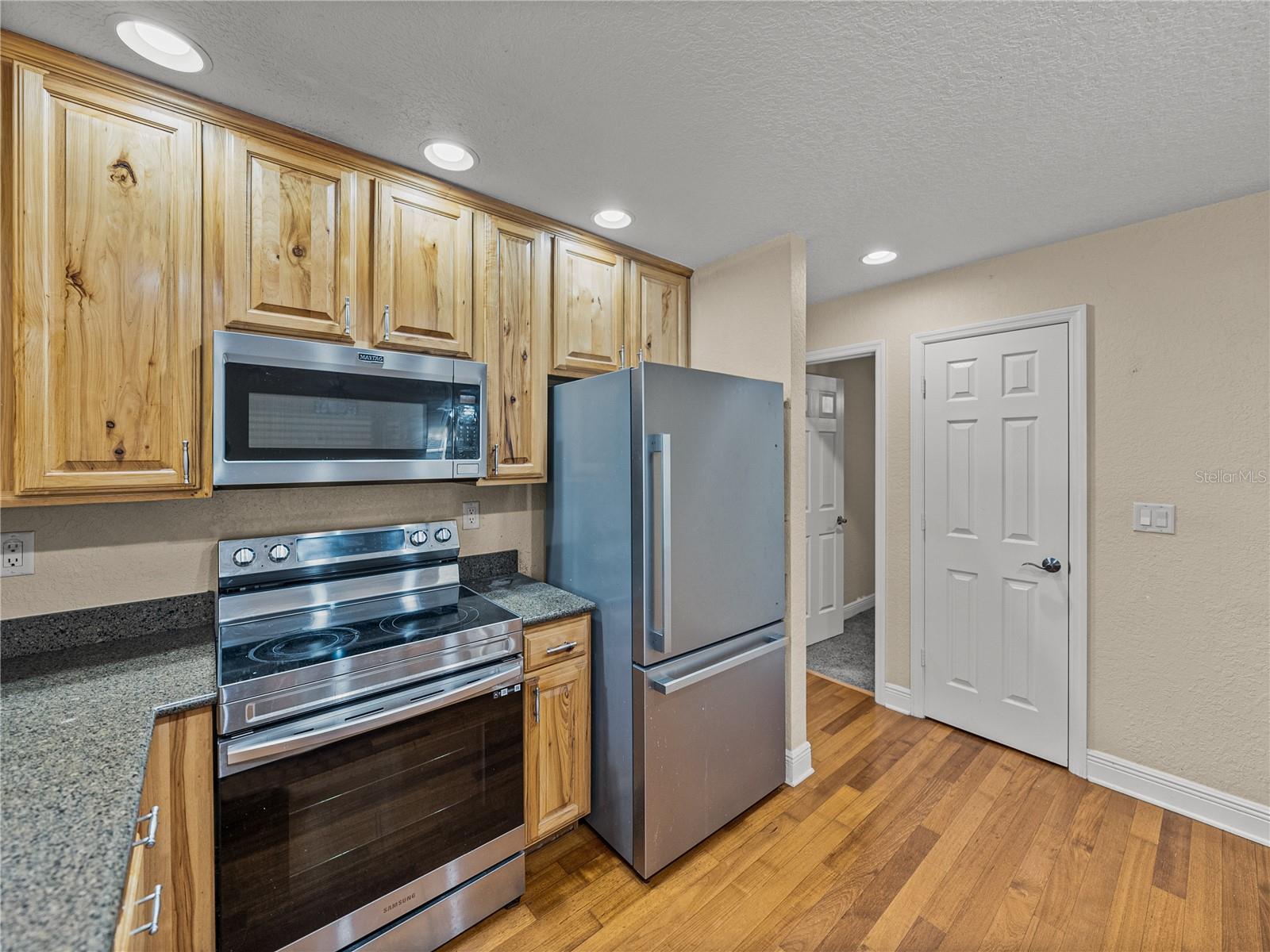 ACREAGE - Residential