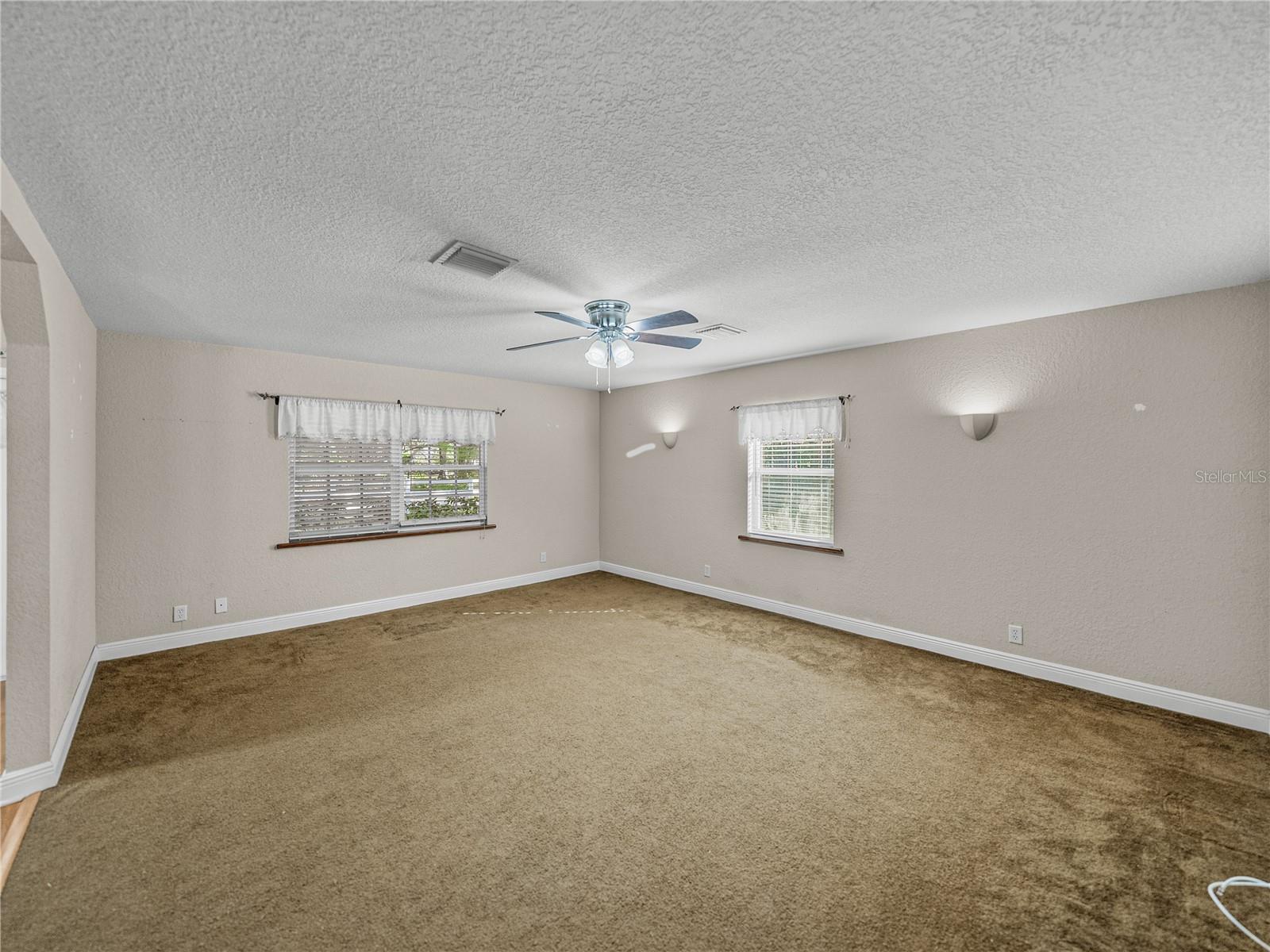 ACREAGE - Residential