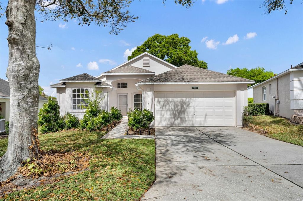 Photo of 3635 Kingswood Court, Clermont, FL 34711 (MLS # G5109580)