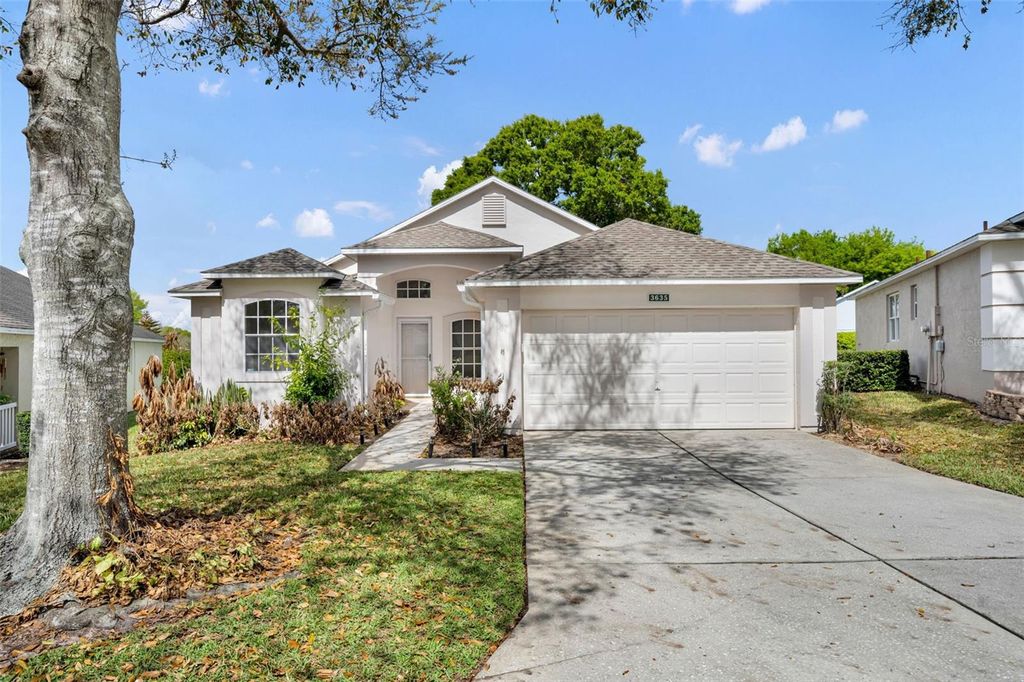Photo of 3635 Kingswood Court, Clermont, FL 34711 (MLS # G5109580)