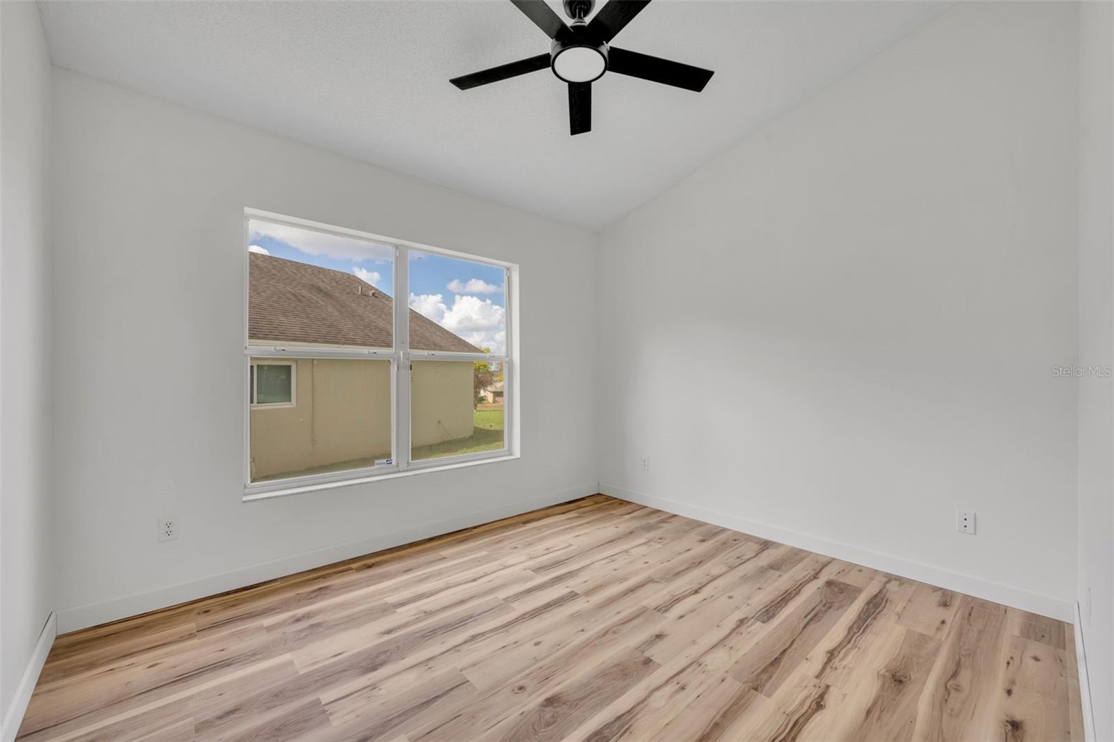 CLERMONT DEVONSHIRE AT KINGS RIDGE - Residential