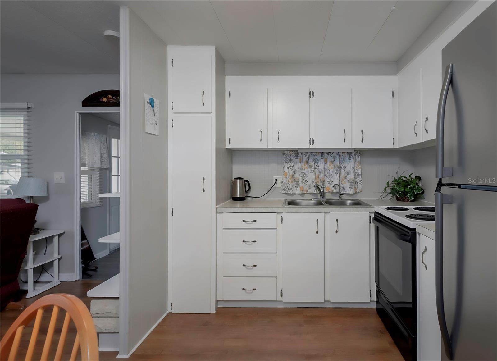 MAGNOLIA MANOR MOBILE HOME PARK UNREC - Residential