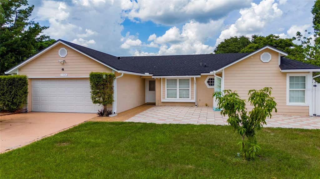 Photo of 112 Rosewood Court, Kissimmee, FL 34743 (MLS # S5151418)