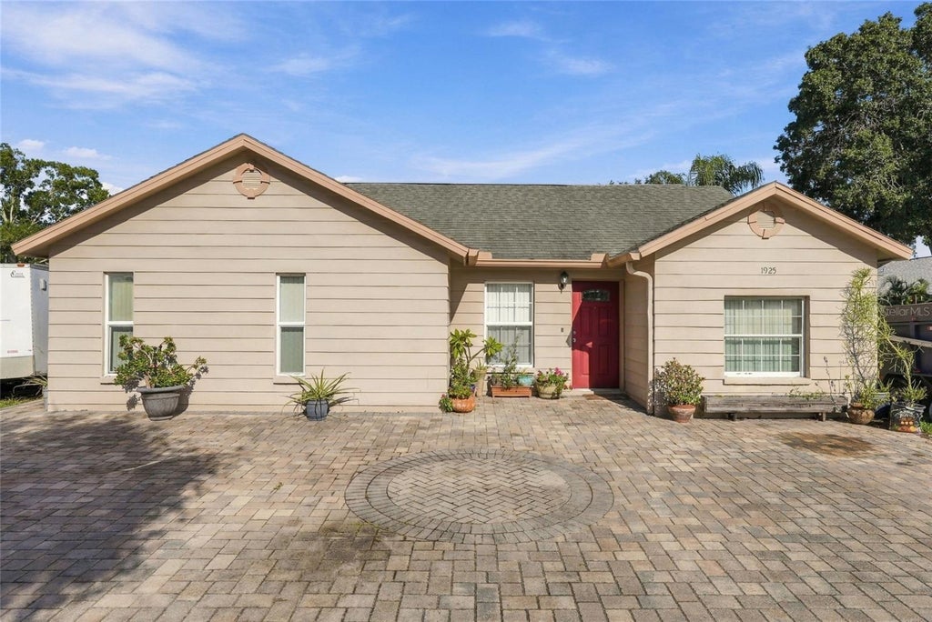 Photo of 1925 Castle Bay Court, Oldsmar, FL 34677 (MLS # R4912040)