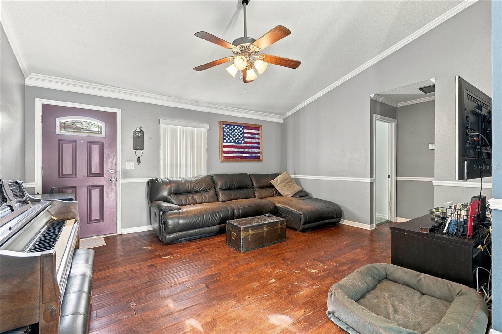 1925 CASTLE BAY COURT