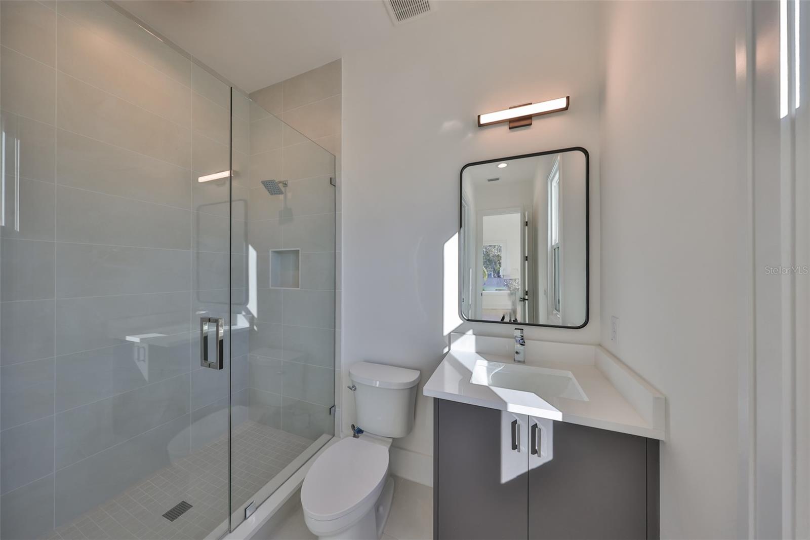 3VV | BARR CITY - Residential