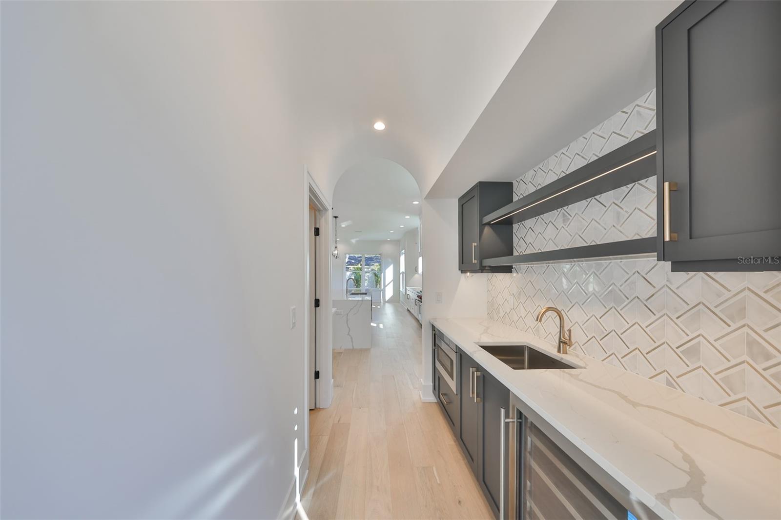 3VV | BARR CITY - Residential