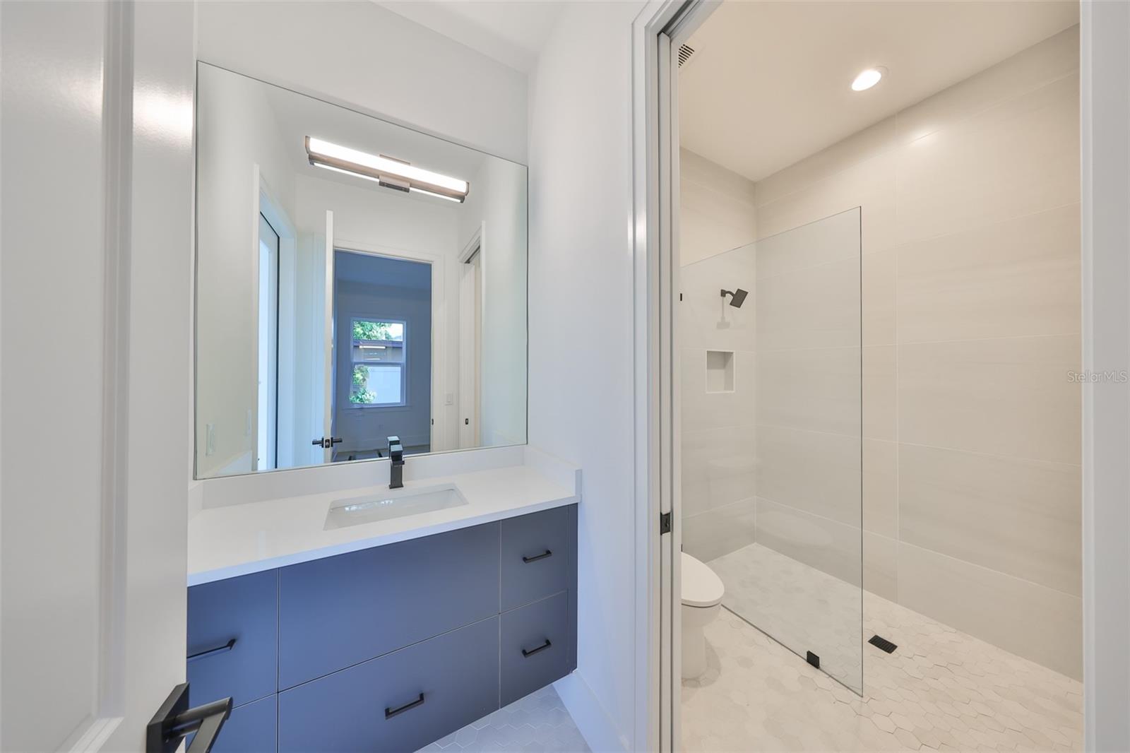 3VV | BARR CITY - Residential