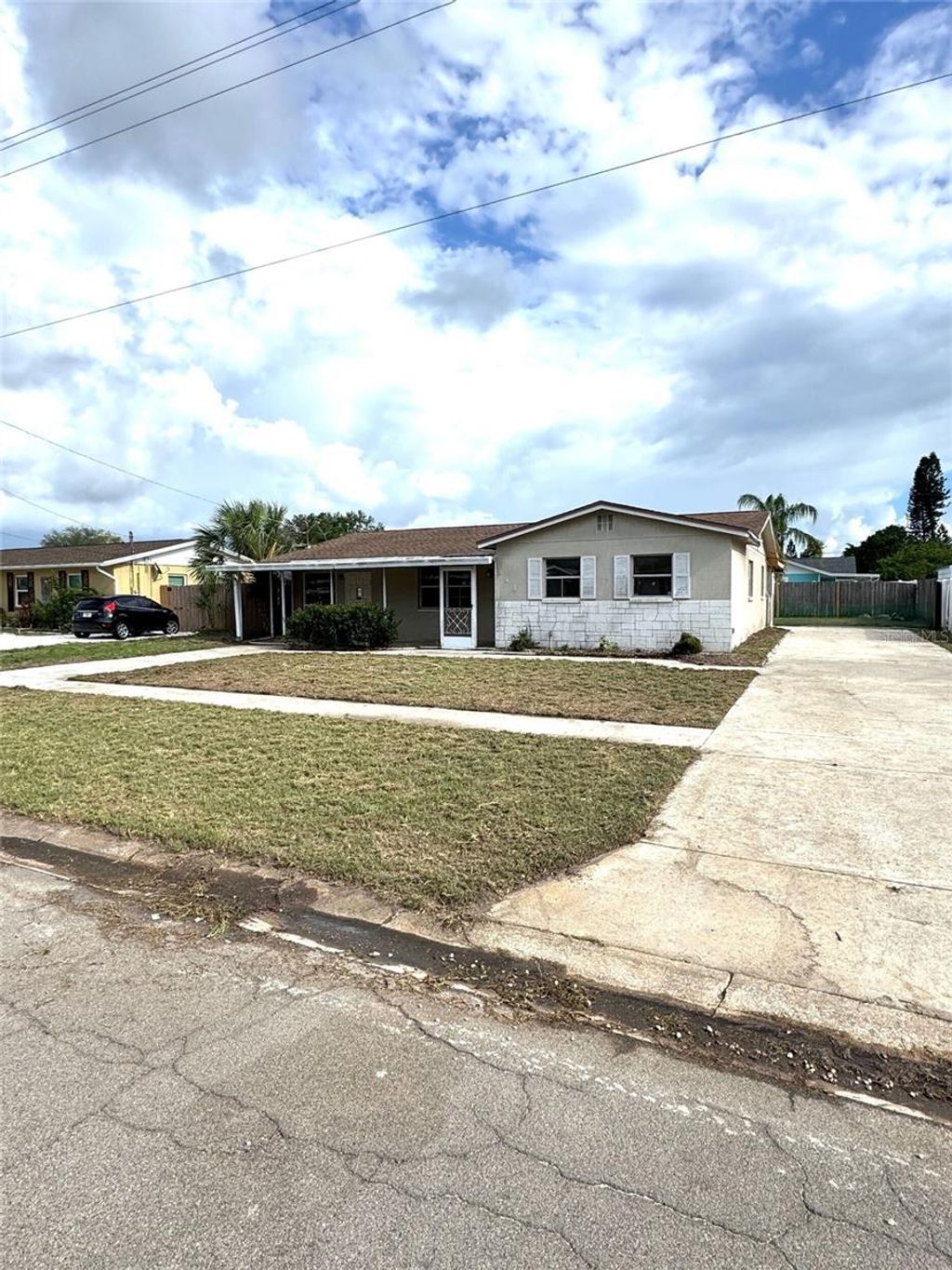 Photo of 548 Frandor Place, Apollo Beach, FL 33572 (MLS # TB8513743)