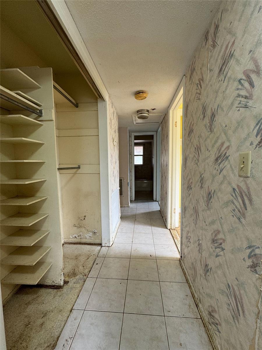 APOLLO BEACH UNIT ONE PT ONE - Residential