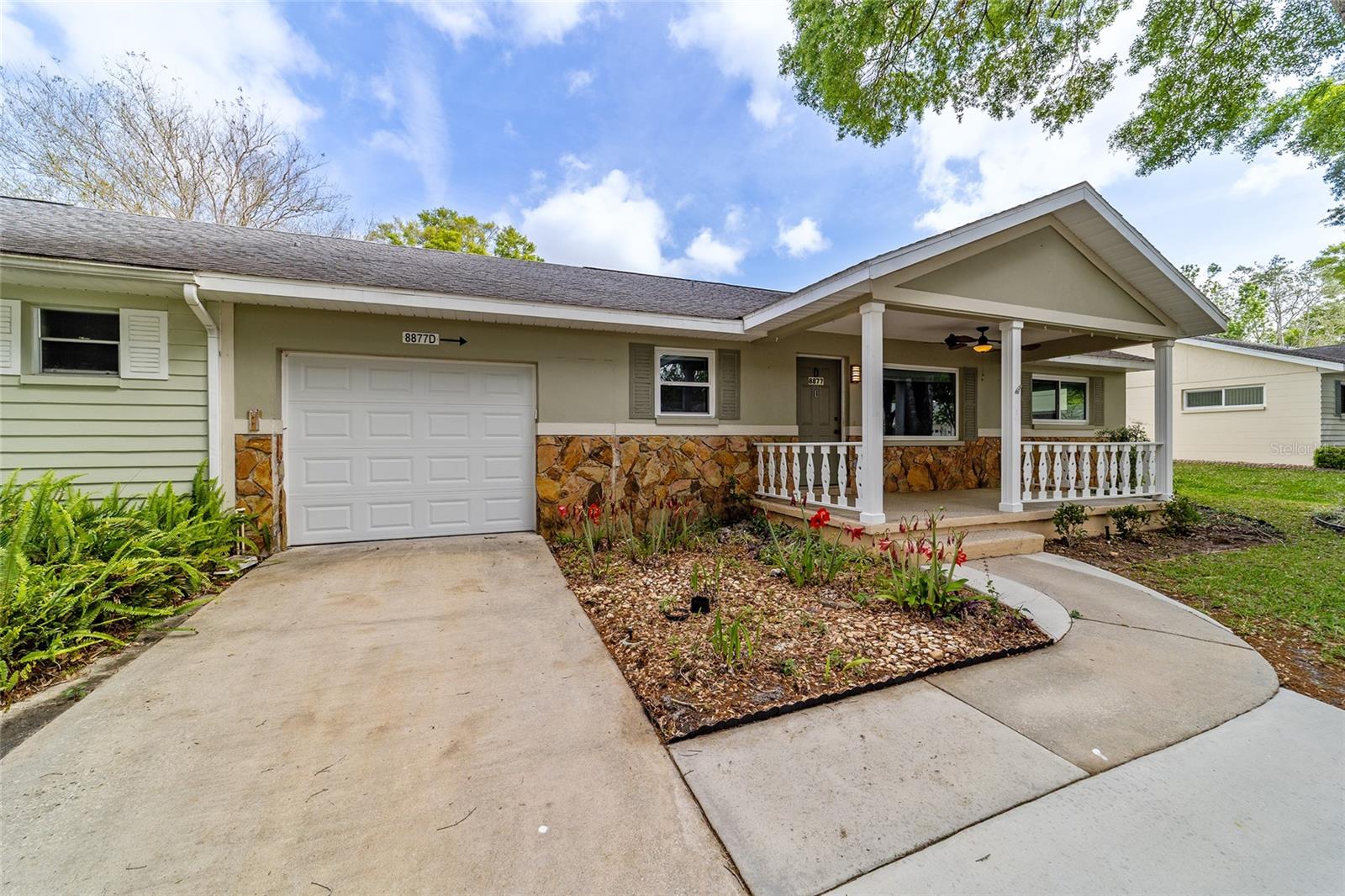 ON TOP OF THE WORLD - Residential