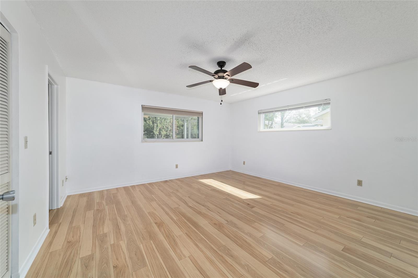 ON TOP OF THE WORLD - Residential