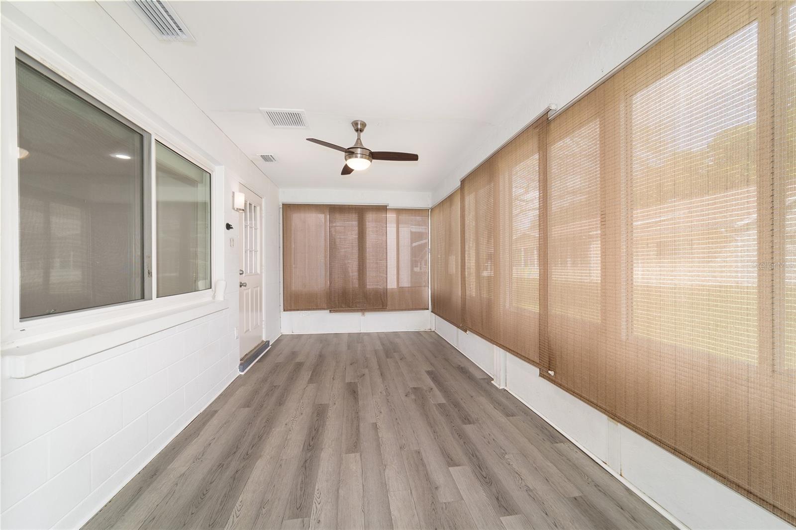 ON TOP OF THE WORLD - Residential