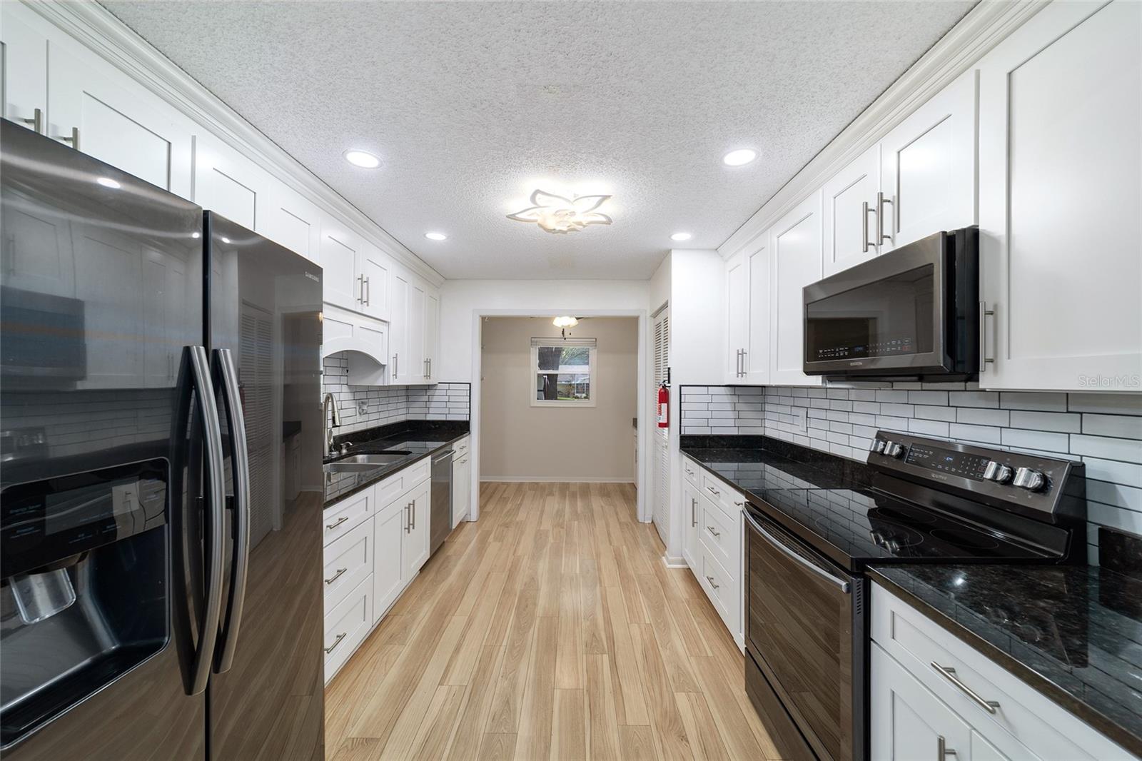 ON TOP OF THE WORLD - Residential