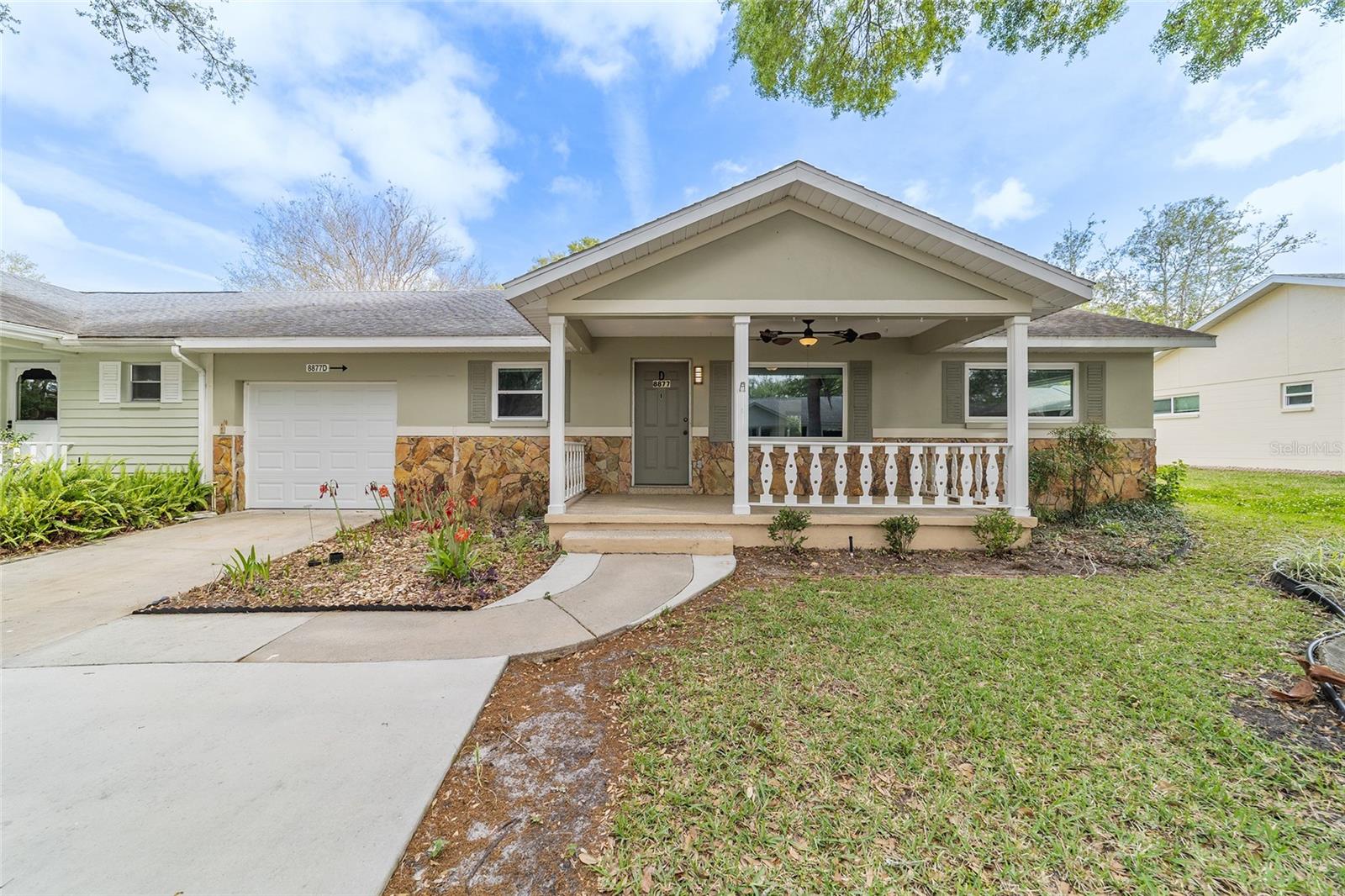 ON TOP OF THE WORLD - Residential