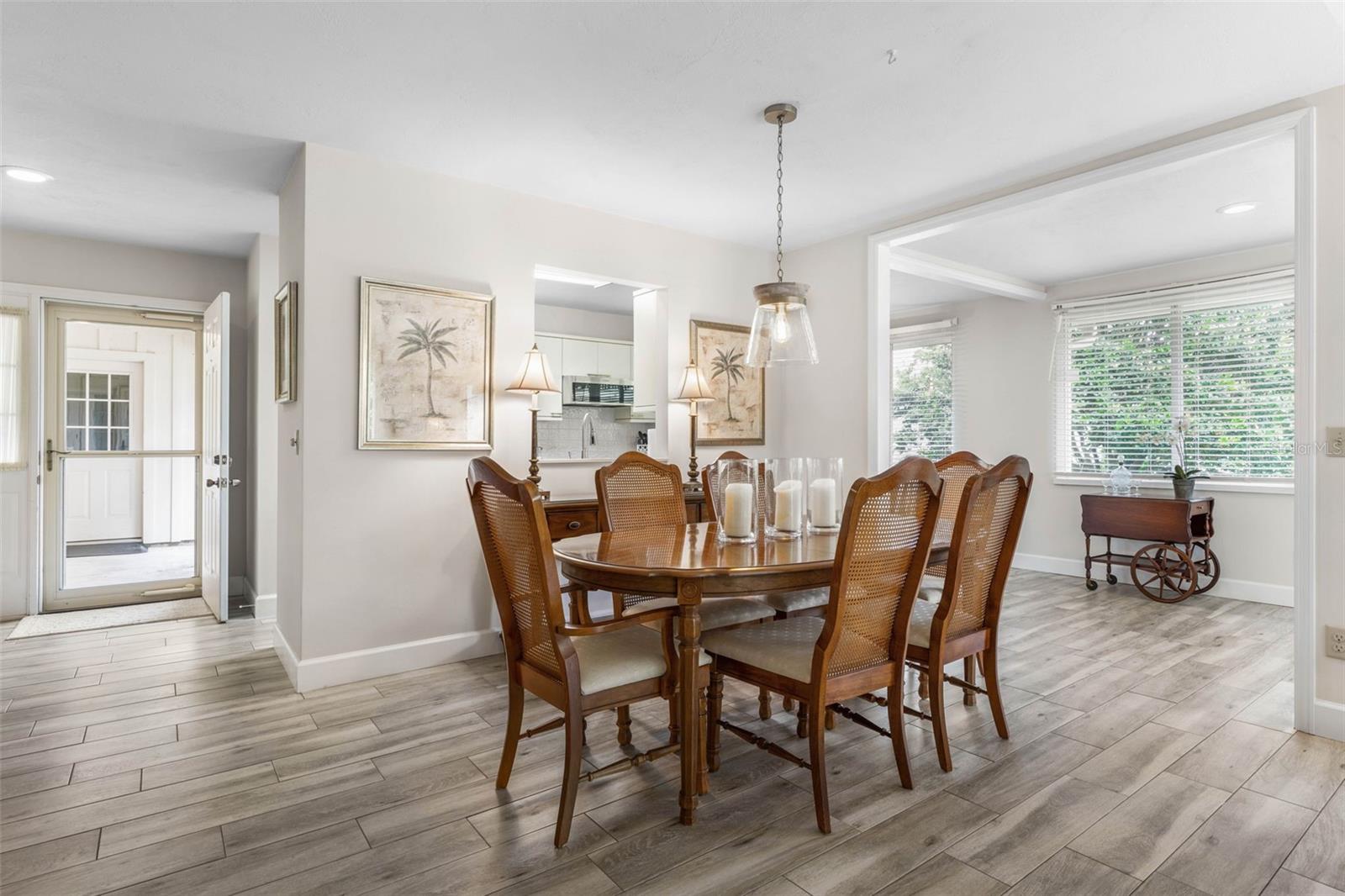 PLANTATION BAY SUB - Residential Lease