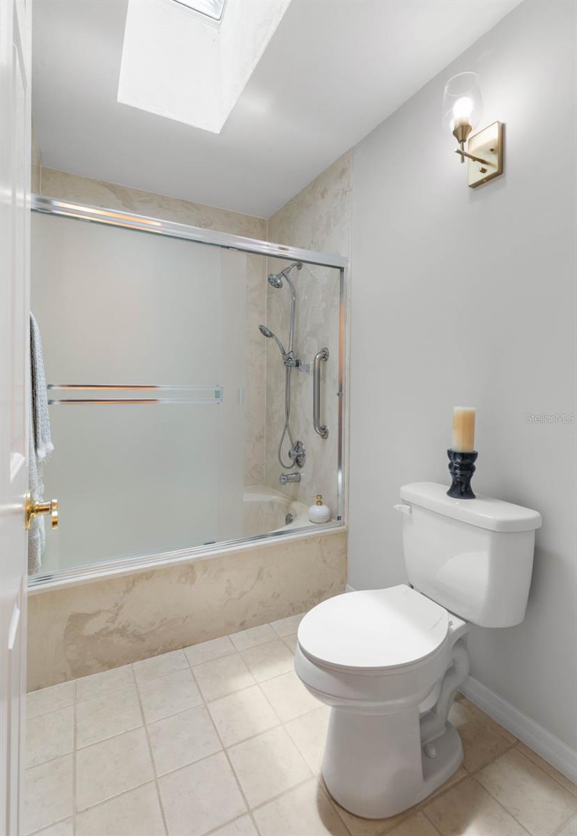 PLANTATION BAY SUB - Residential Lease